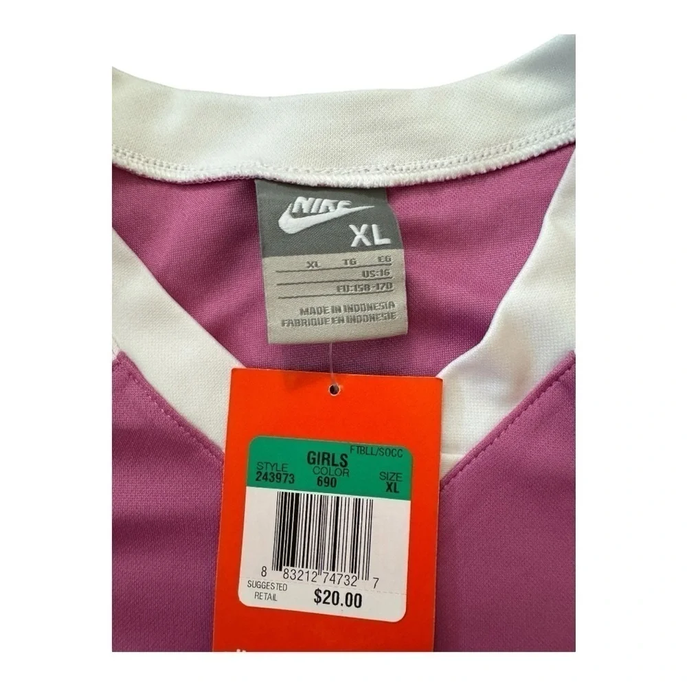 Girls Nike Sleeveless Top